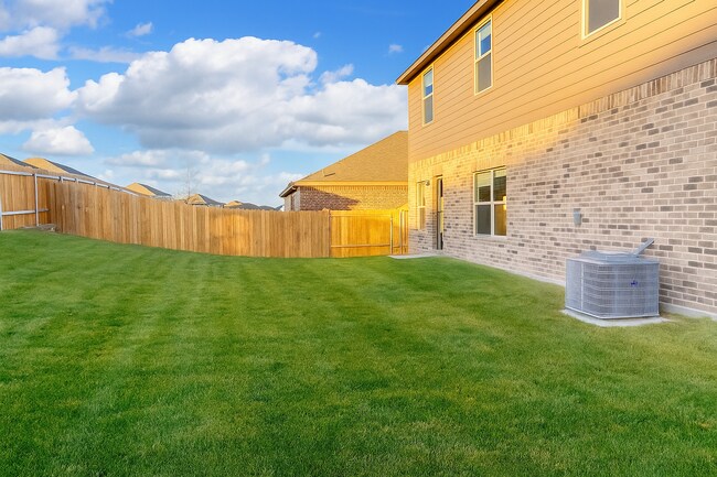 Building Photo - Stylish 4-Bedroom Two-Story Home with Park Access in Princeton, TX