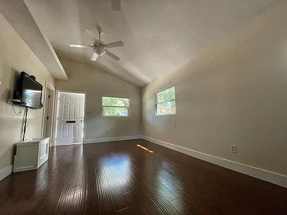Building Photo - "Charming & Cozy 3-Bedroom Home in Prescott's Heart - Ideal Location with 700 Sq Ft of Comfort!"