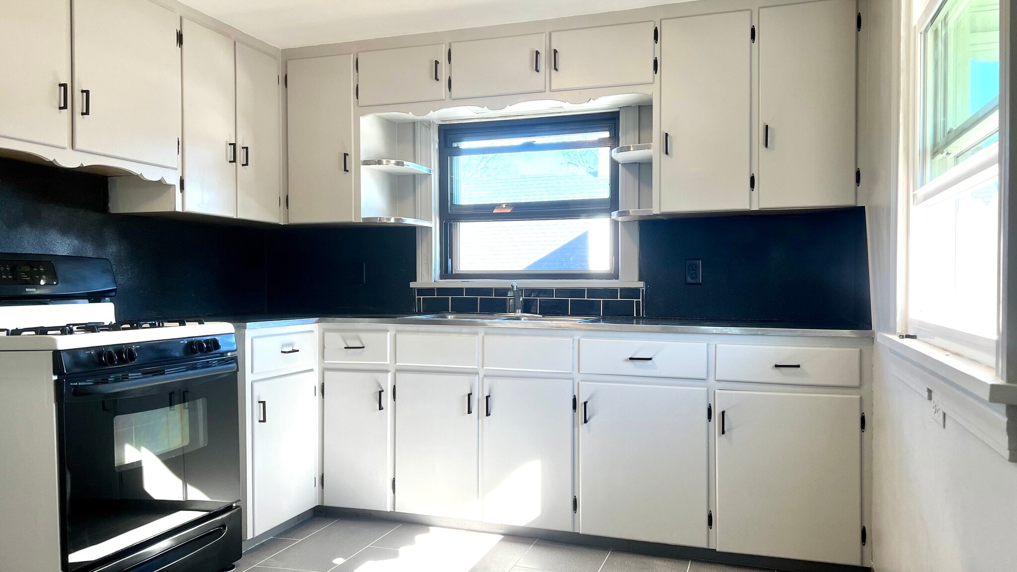 Kitchen - 420 Taylor St