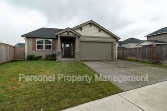 Building Photo - 3827 S Kennedy Dr