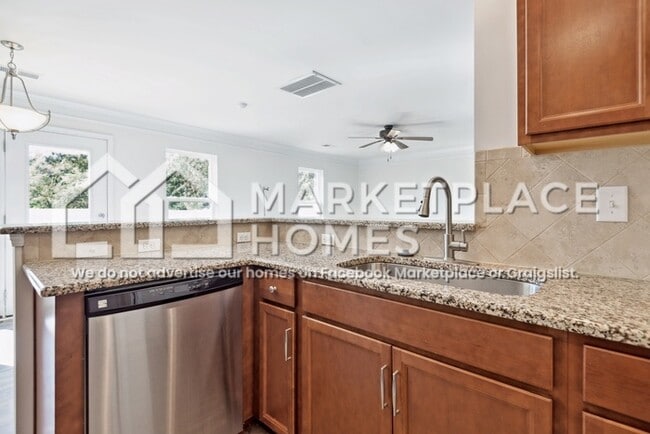Building Photo - 4749 Bryn Athyn Court