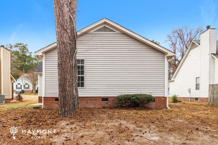 Building Photo - 208 Salusbury Ln