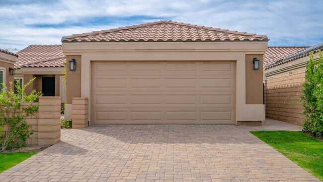 Building Photo - 48509 Calle Carmello