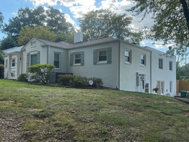 Primary Photo - Recently renovated 2-bedroom Duplex in LoSo!
