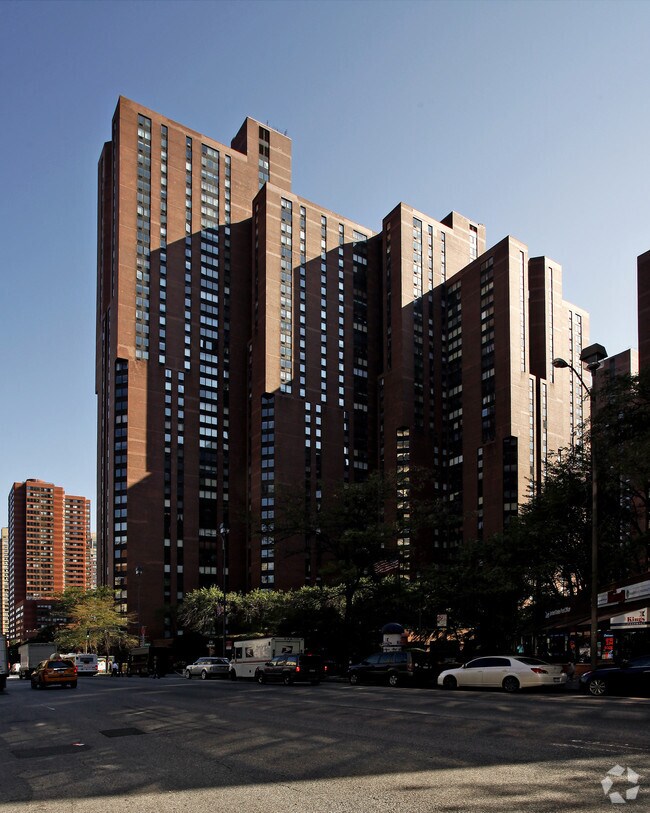 YORKVILLE TOWERS New York, NY Apartment Finder