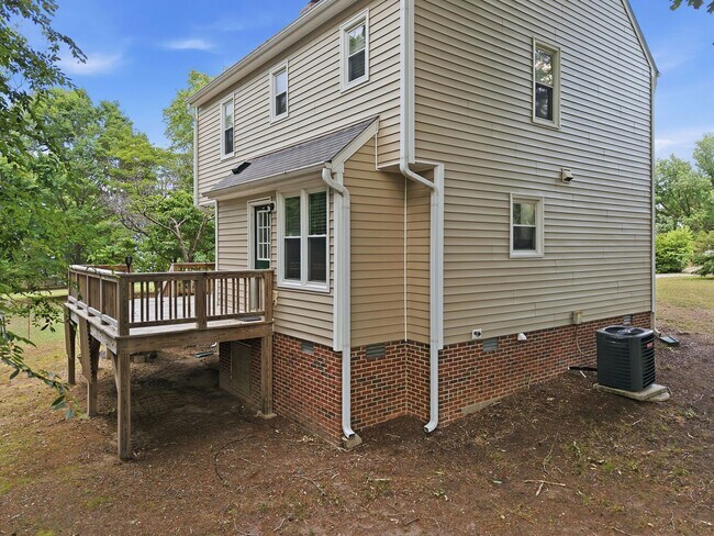 Building Photo - Spacious 3BR Home with Deck in Prime Wake Forest Location