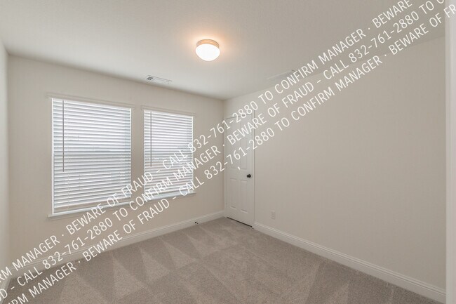 Building Photo - 346 Boroughbridge Dr