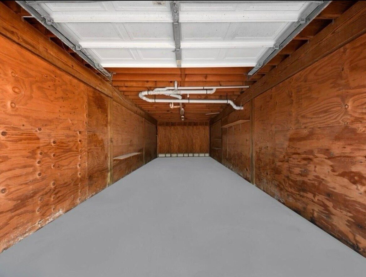 1 of 2 Garages - 21600 Widgeon Ter
