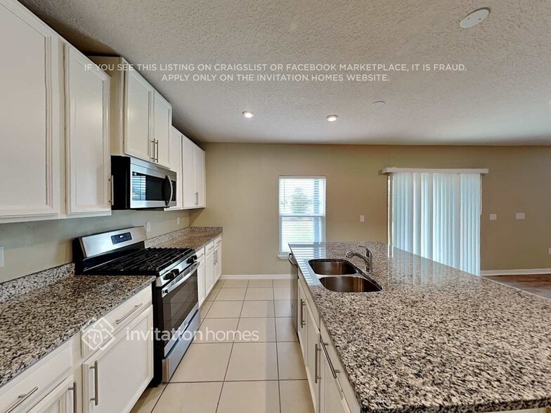 Building Photo - 1630 Chelsea Manor Cir