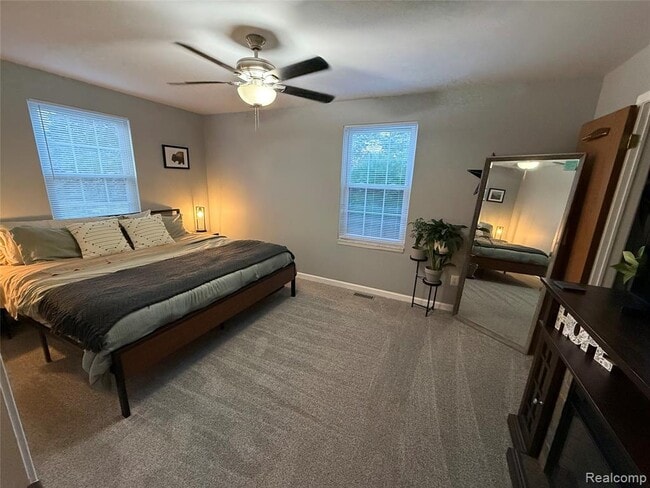 Building Photo - 15870 Charleston Dr