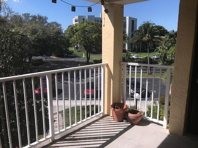 Building Photo - 6283 La Costa Dr