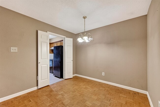 Building Photo - 1311 Antoine Dr