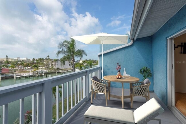 Building Photo - 11820 Capri Cir S