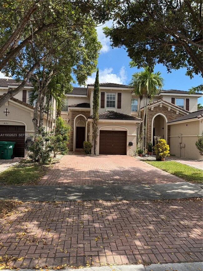 Building Photo - 825 SW 153rd Path