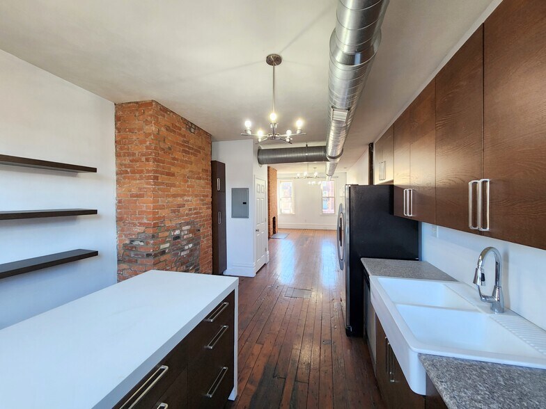 Building Photo - 5330 Butler St