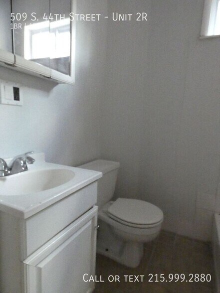 Building Photo - 509 S 44th St