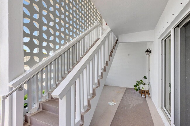 Building Photo - 4201 S Ocean Blvd