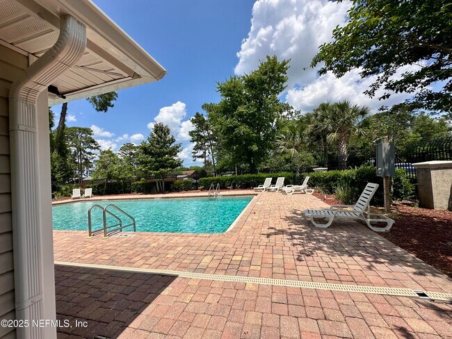 Building Photo - 1659 Biscayne Bay Cir