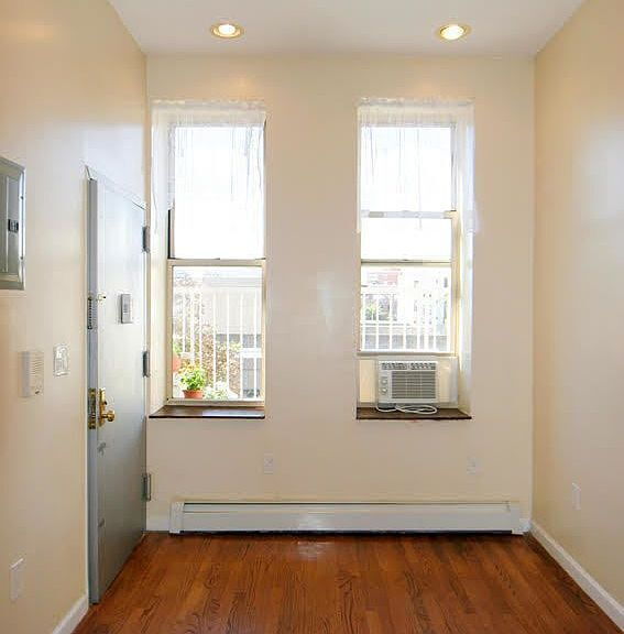 Building Photo - 305 W 123rd St