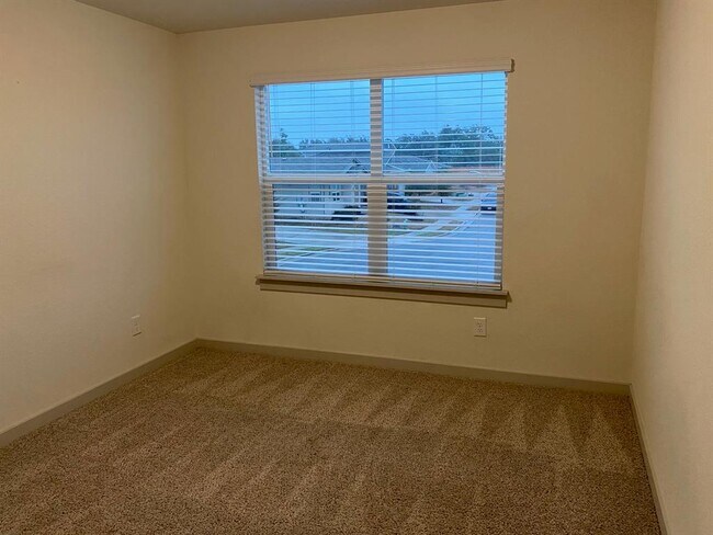 Building Photo - 121 Parryi Cove