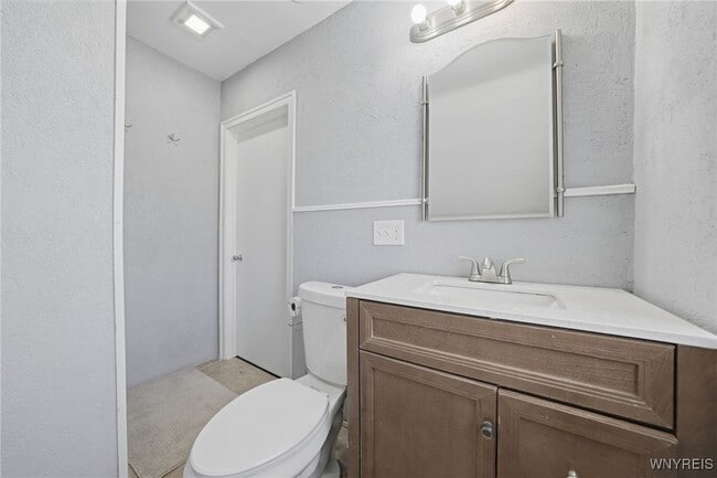 Building Photo - 214 58th St