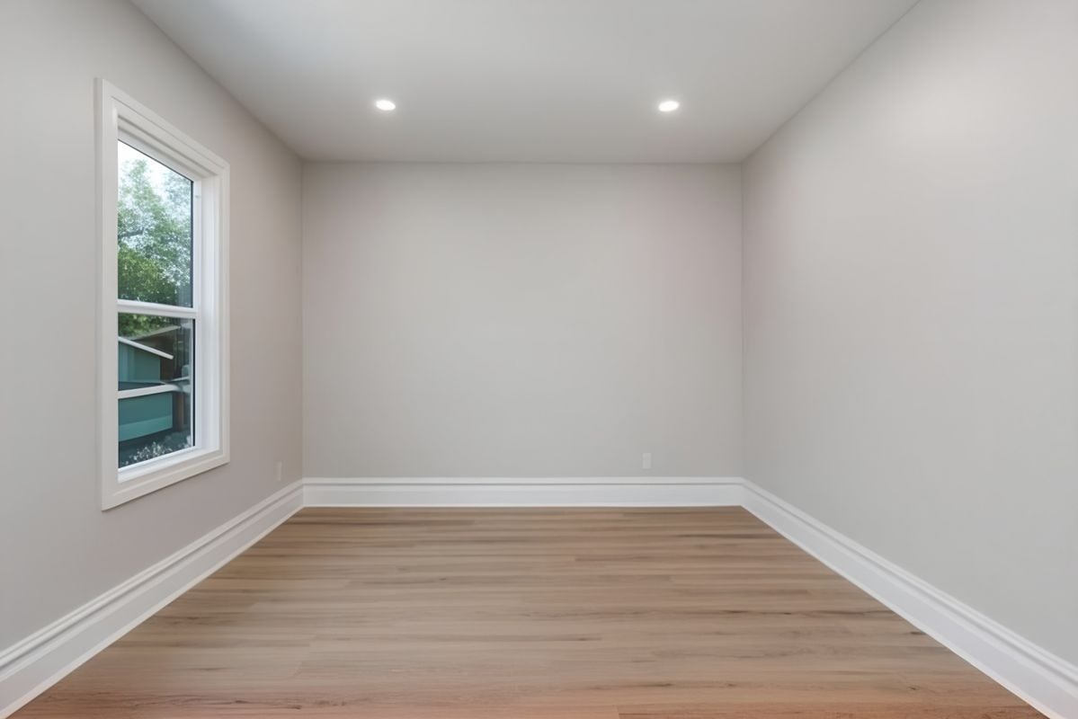 Building Photo - 4224 Brockton Ave