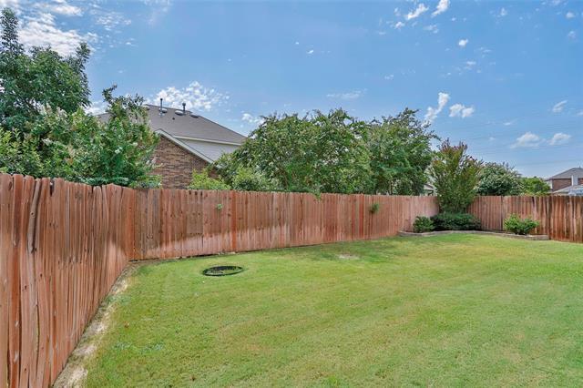 Building Photo - 15529 Landing Creek Ln