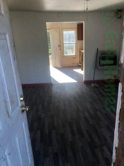 Building Photo - 824 S Main St