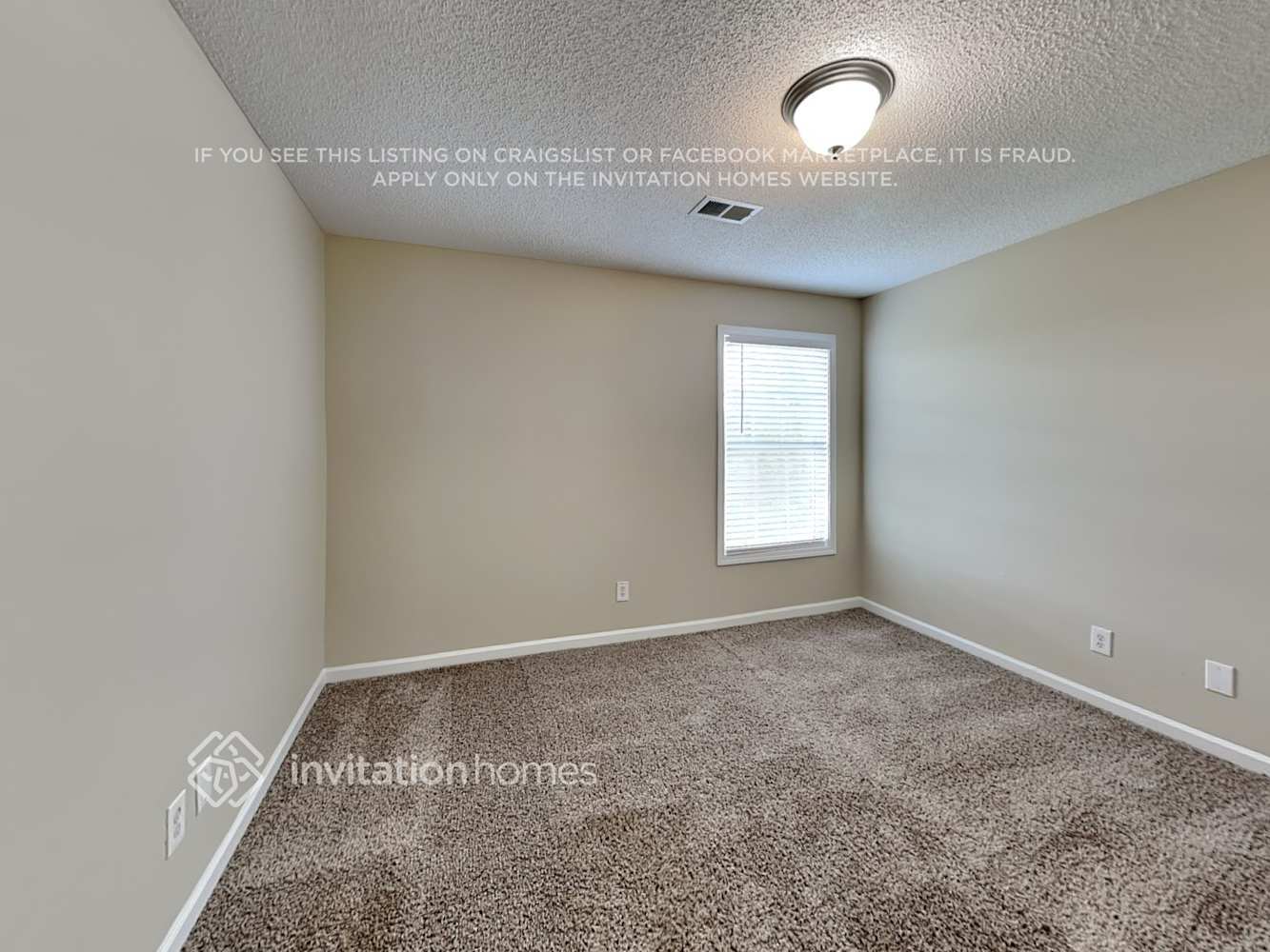 Building Photo - 5026 Yankee Doodle Dr