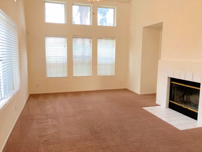 Building Photo - Mission Grove Gated Community