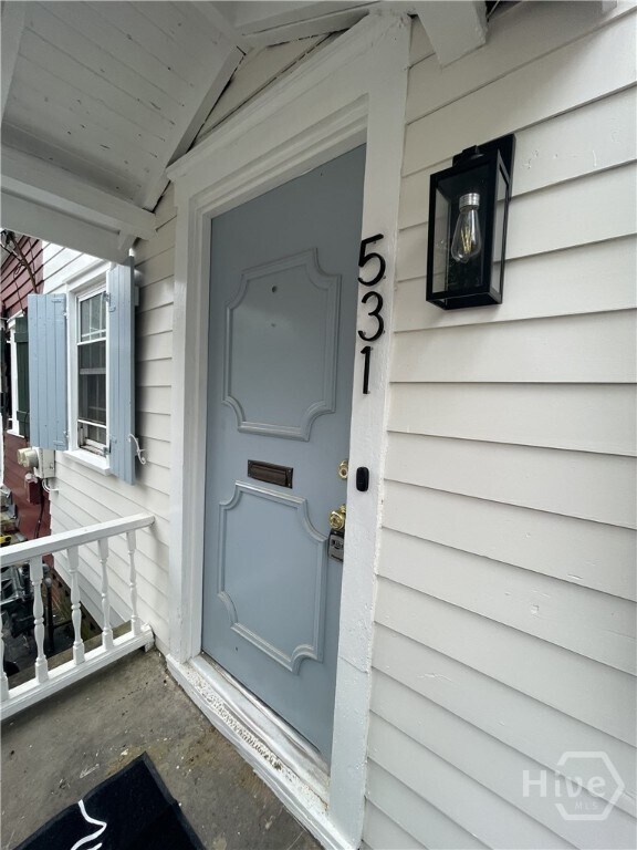 Primary Photo - 531 E Gordon St