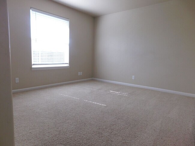 Building Photo - Ranch in Fruita