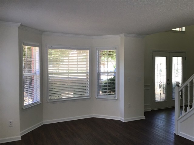 Building Photo - 3232 Spring Mesa Dr SW