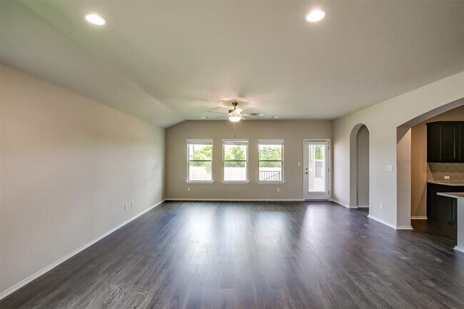 Building Photo - 261 Horsemint Way