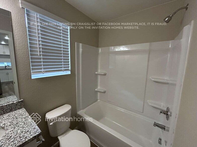 Building Photo - 9370 Oro City Loop