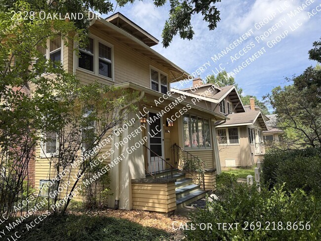 Building Photo - 2328 Oakland Dr