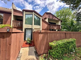 Building Photo - 7034 SW 114th Pl