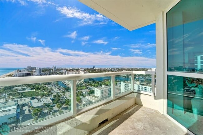 Building Photo - 101 S Fort Lauderdale Beach Blvd
