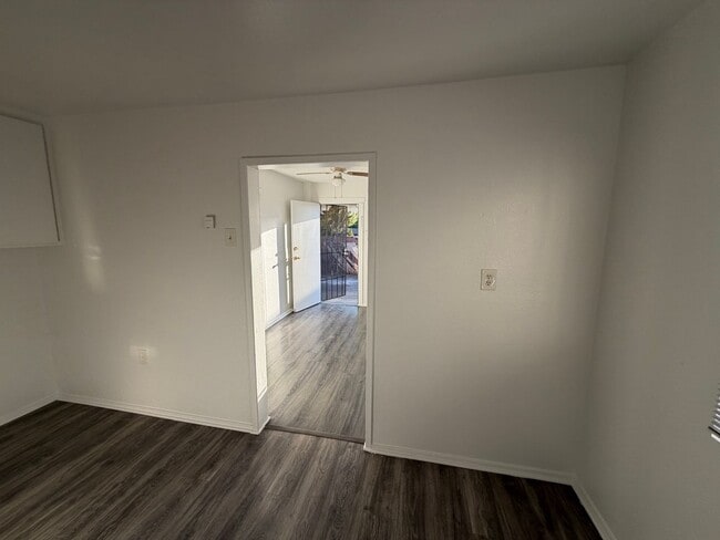 Building Photo - WoW 1 Bd 1 Ba House with a Yard and Laundry Hookups