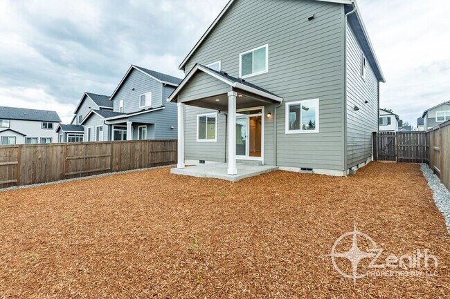 Building Photo - 124 S 88th Dr