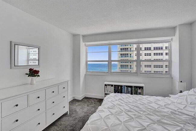 Building Photo - 3430 Galt Ocean Dr