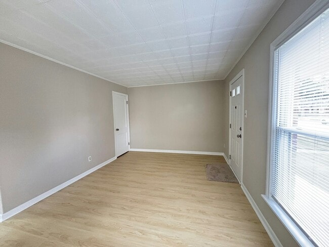 Building Photo - 23756 Brittany Ave