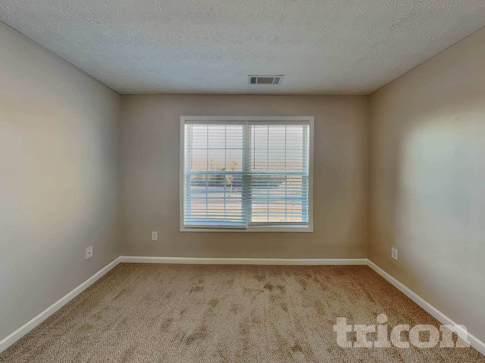 Building Photo - 1055 Crown Landing Pkwy