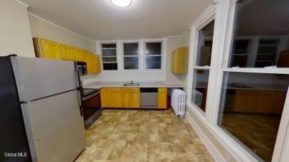 Building Photo - 100 Ryckman Ave