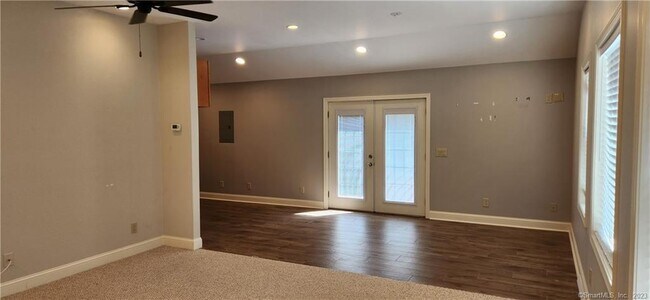 Building Photo - 279 Quarry Rd
