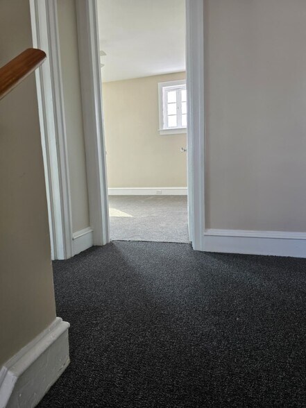 Building Photo - 1772 Ferndale Ave