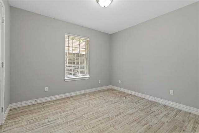 Building Photo - 622 E Heron St
