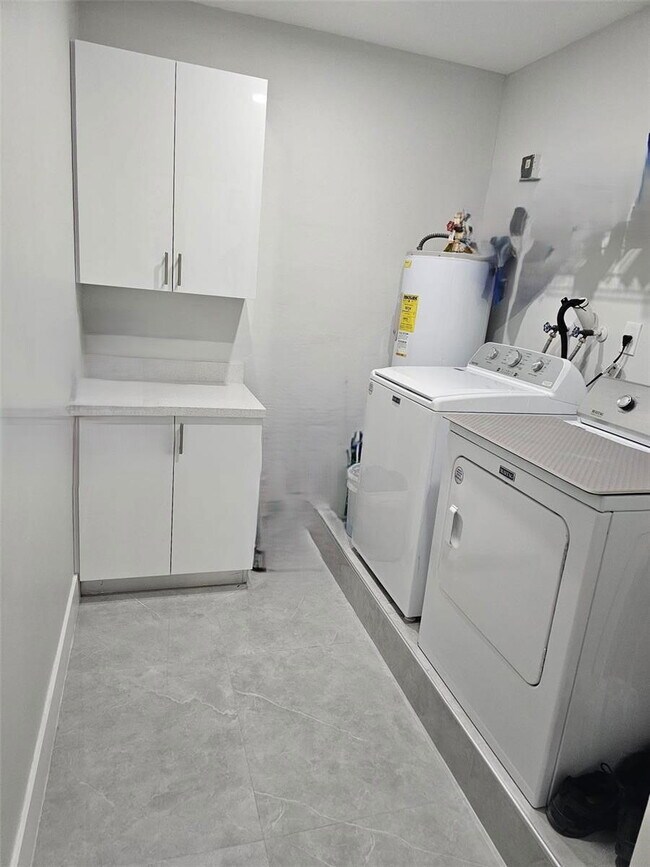 Building Photo - Southwest 177th Avenue, Miami, FL 33196 - ...