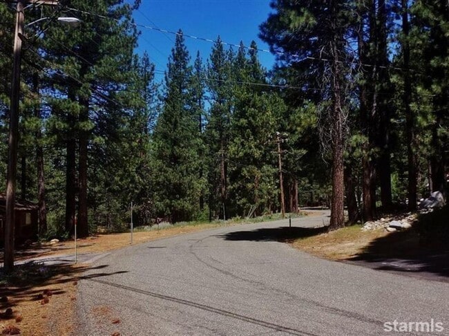 Building Photo - Lovely 5Bd pet friendly home available for rent now!! Home is ready for a long term renter! Call ...