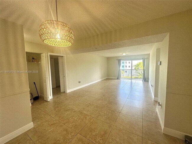 Primary Photo - 21133 SW 85th Ave